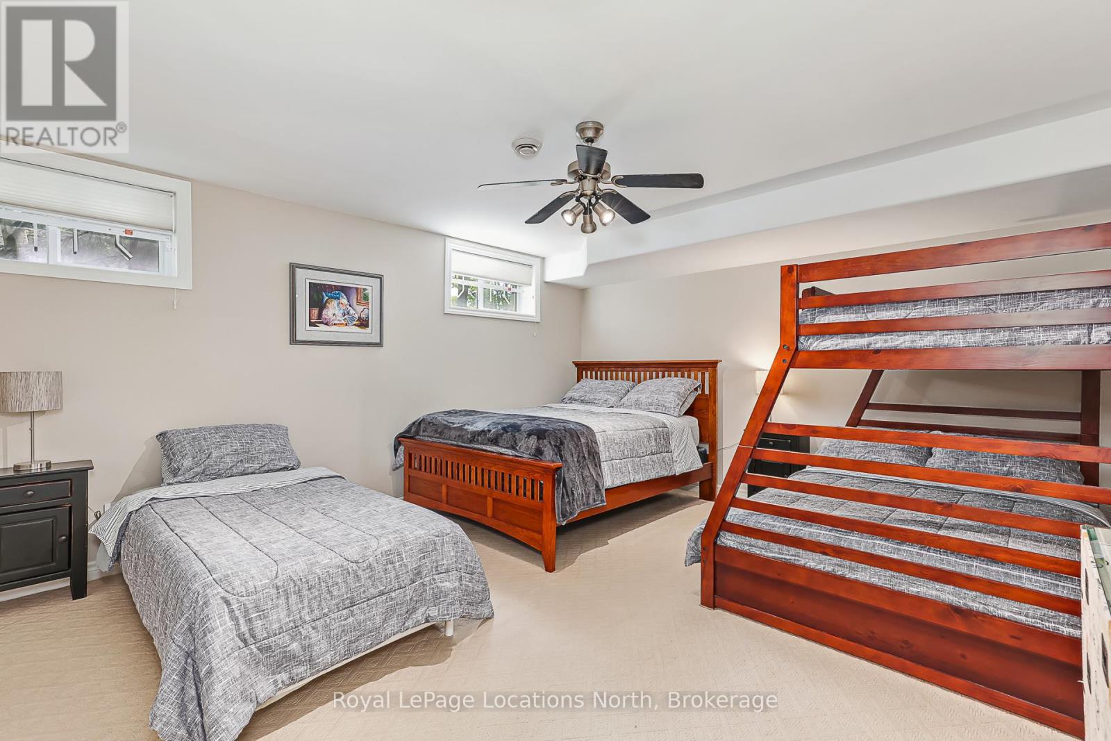 44 BLACKBURN AVENUE - 30