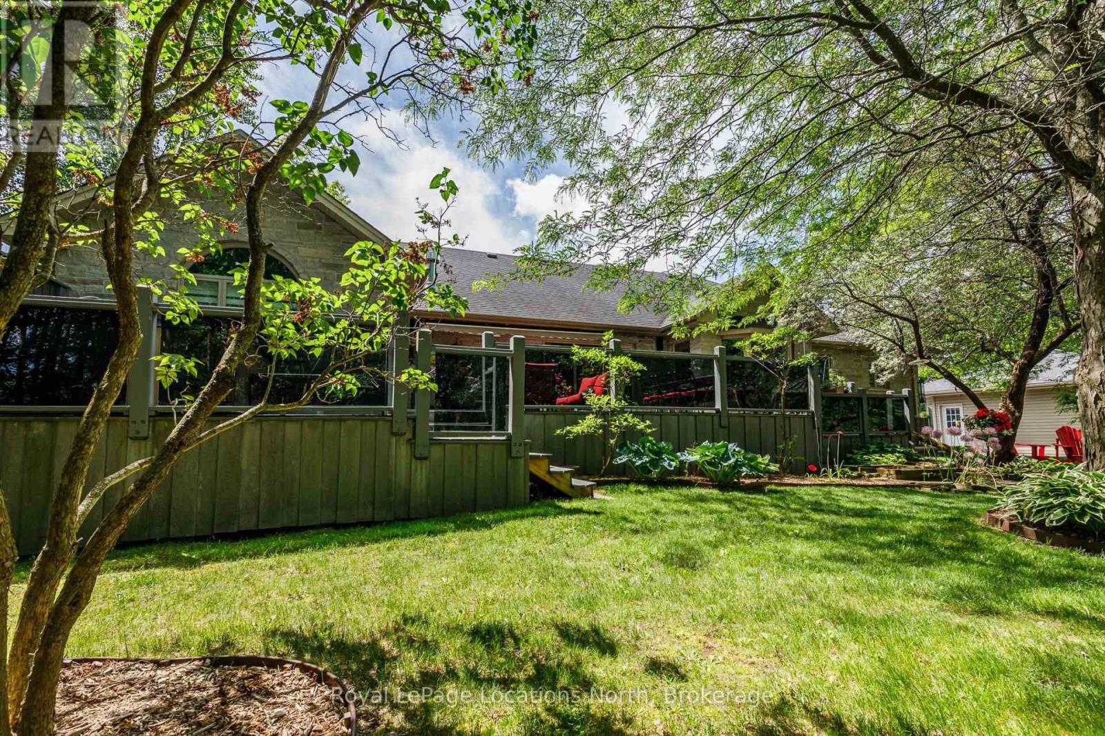44 BLACKBURN AVENUE - 45