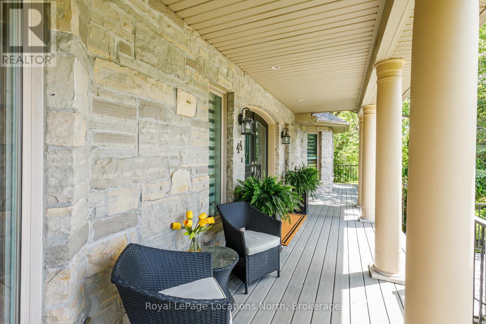 44 BLACKBURN AVENUE - 7