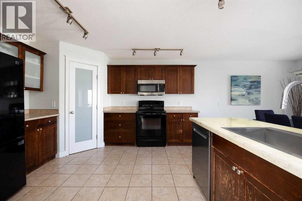388 Fireweed Crescent — photo 15