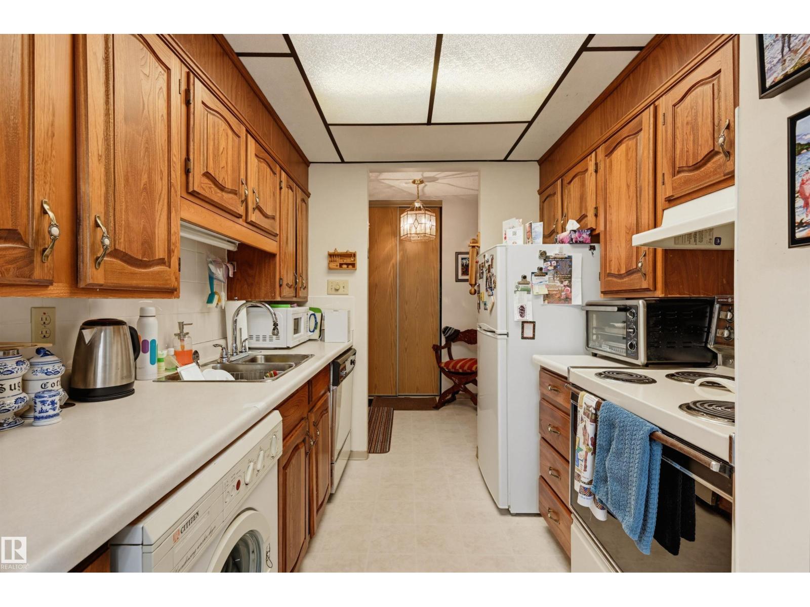 #1006 12141 JASPER AV NW - 10