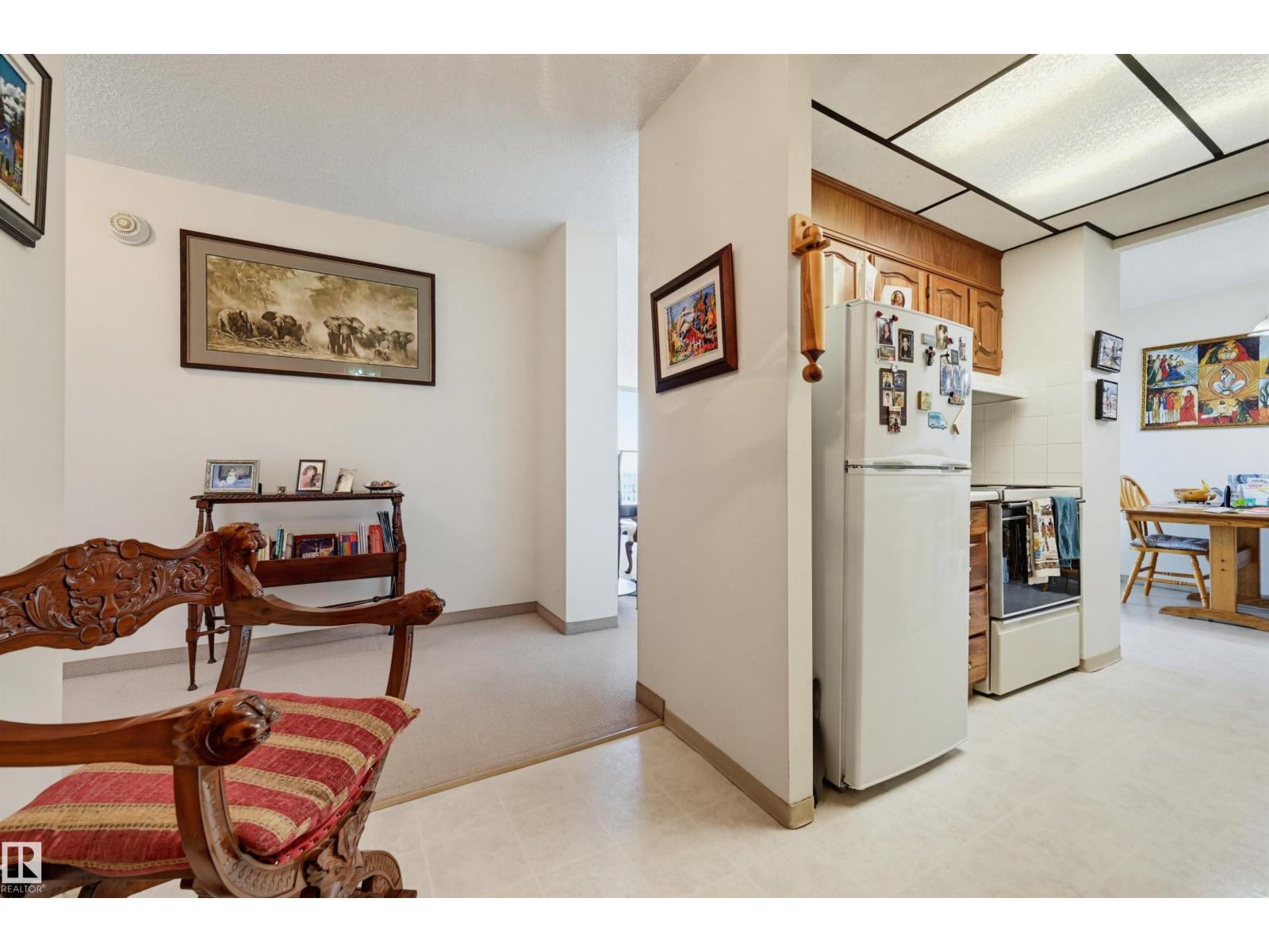 #1006 12141 JASPER AV NW - 20