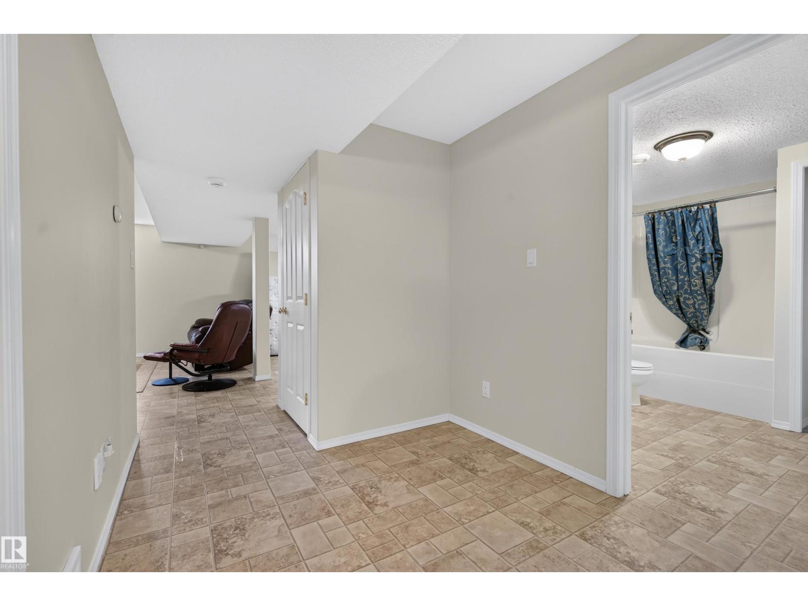 2403 3 AV — photo 28
