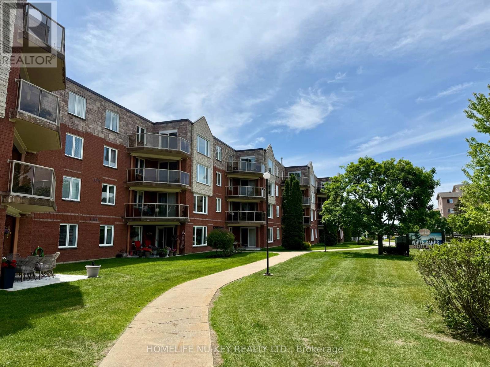 #108 11 BECK BOULEVARD - 31