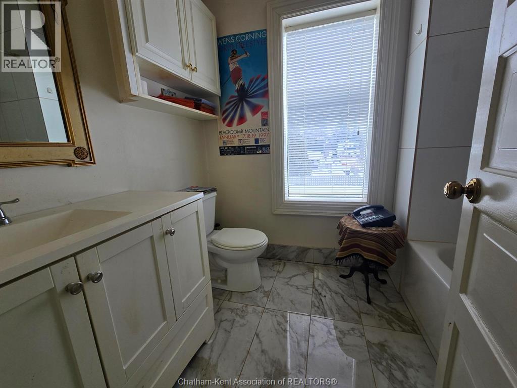 257 ST. CLAIR STREET - 9