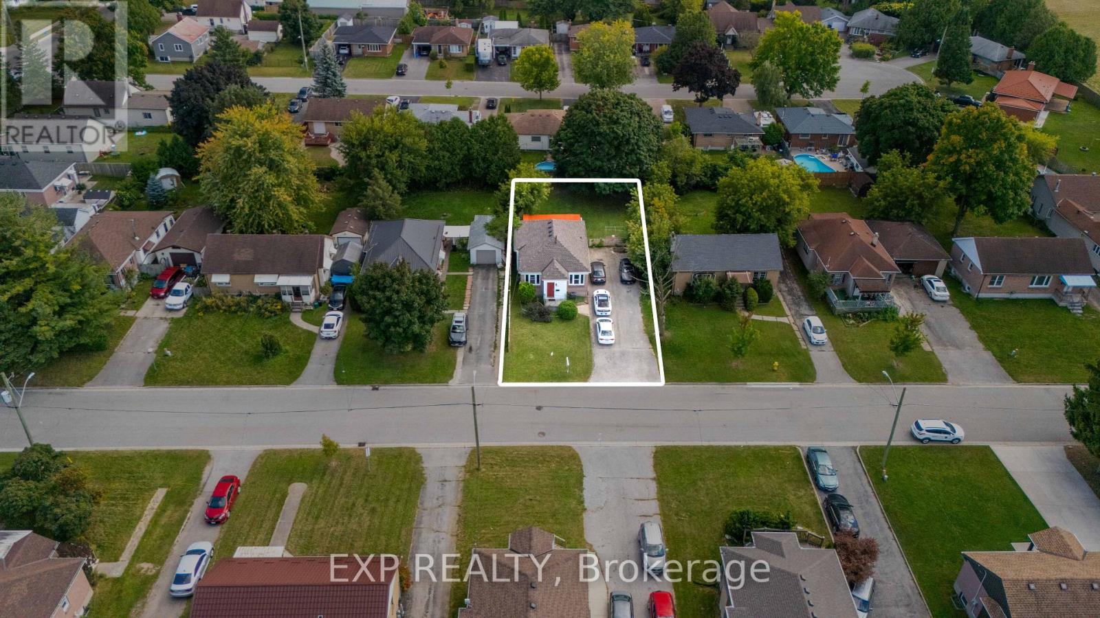 1519 HOWLAND AVENUE - 40