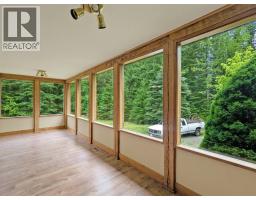 122 Perepolkin Road, Hills, BC V0G1S1 Photo 18