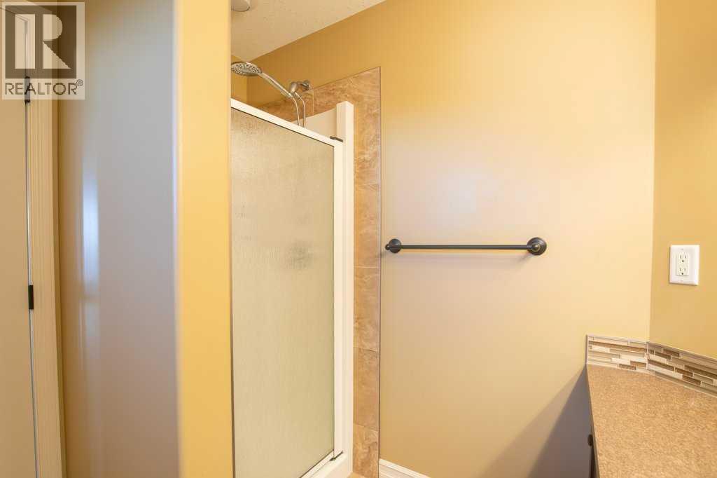 7115 Henner's Road, Lacombe