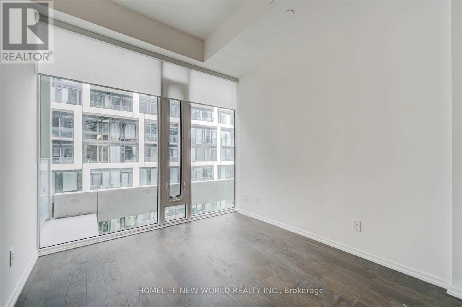 #1037 8 HILLSDALE AVENUE - 12