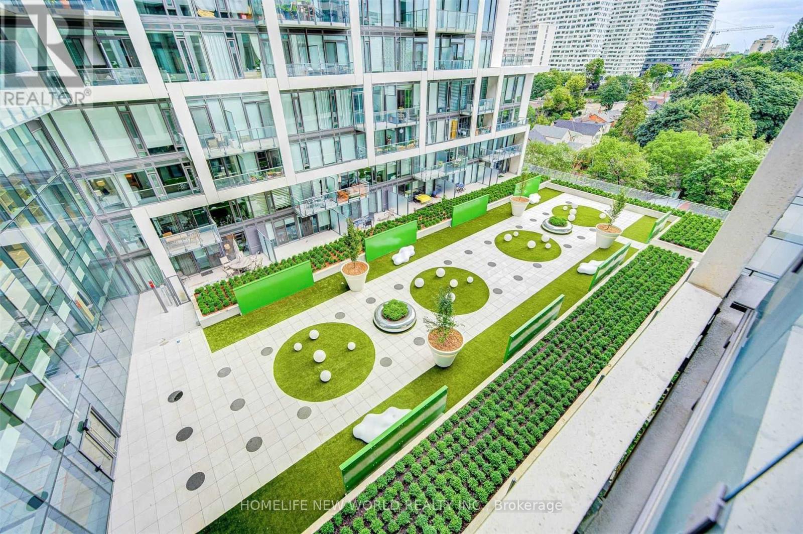 #1037 8 HILLSDALE AVENUE - 19