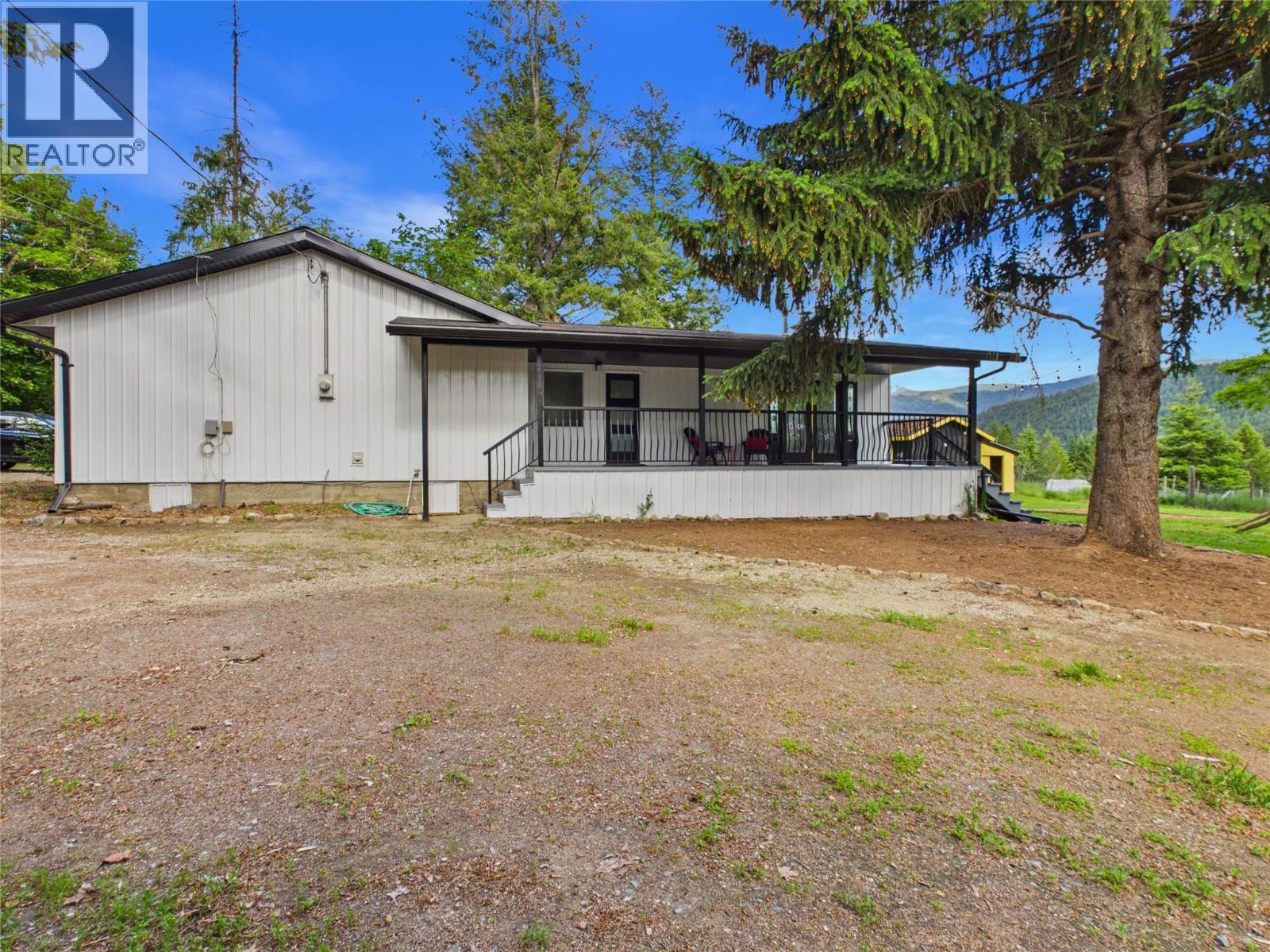 3718 Krestova Road - 41