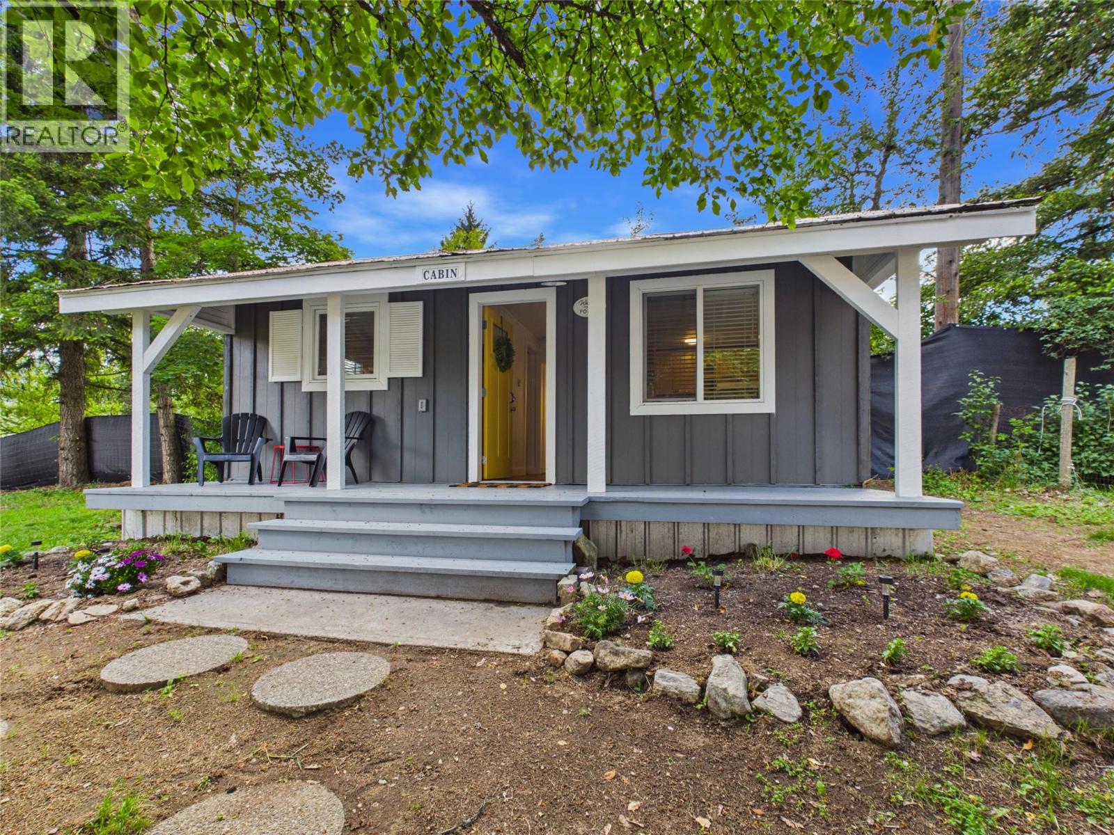 3718 Krestova Road - 33