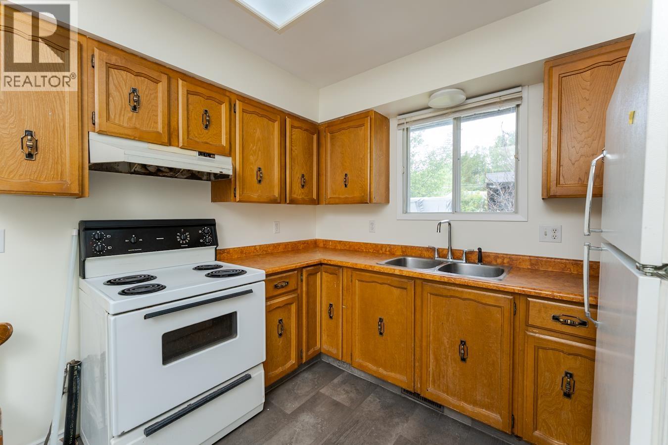 1175 MCGOWAN DRIVE, Prince George