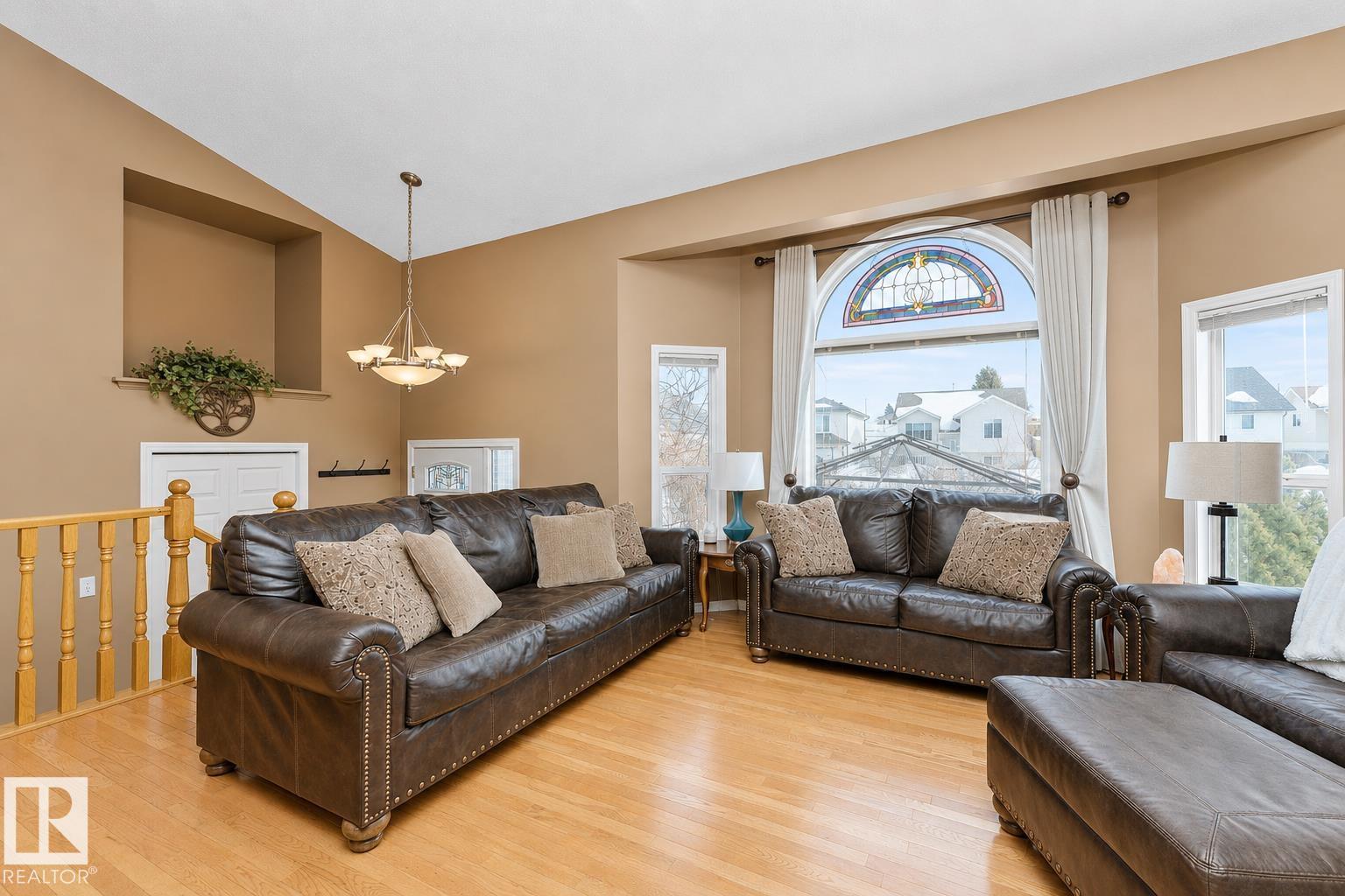 4804 45 ST - photo 3