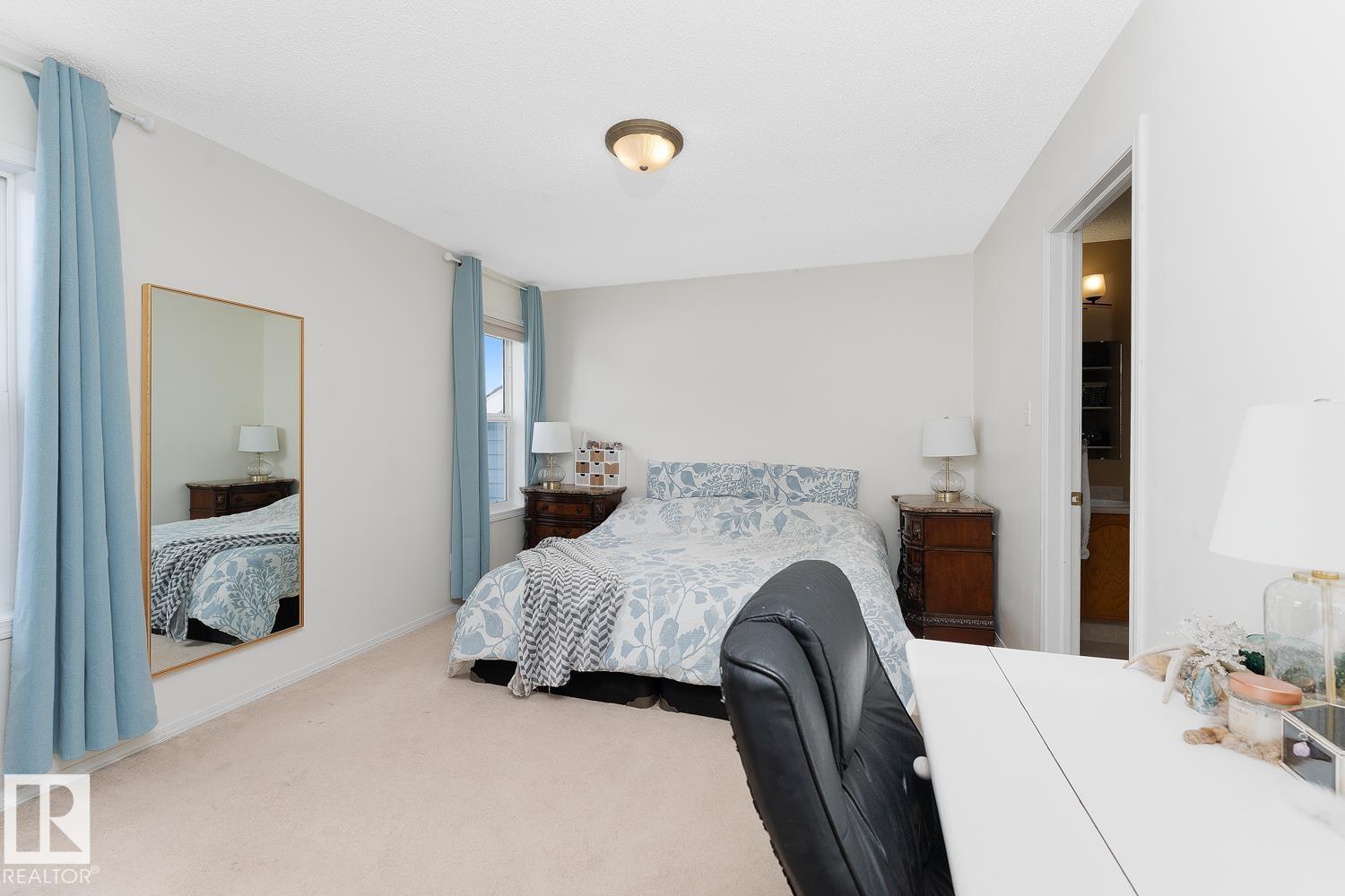 4804 45 ST - 8