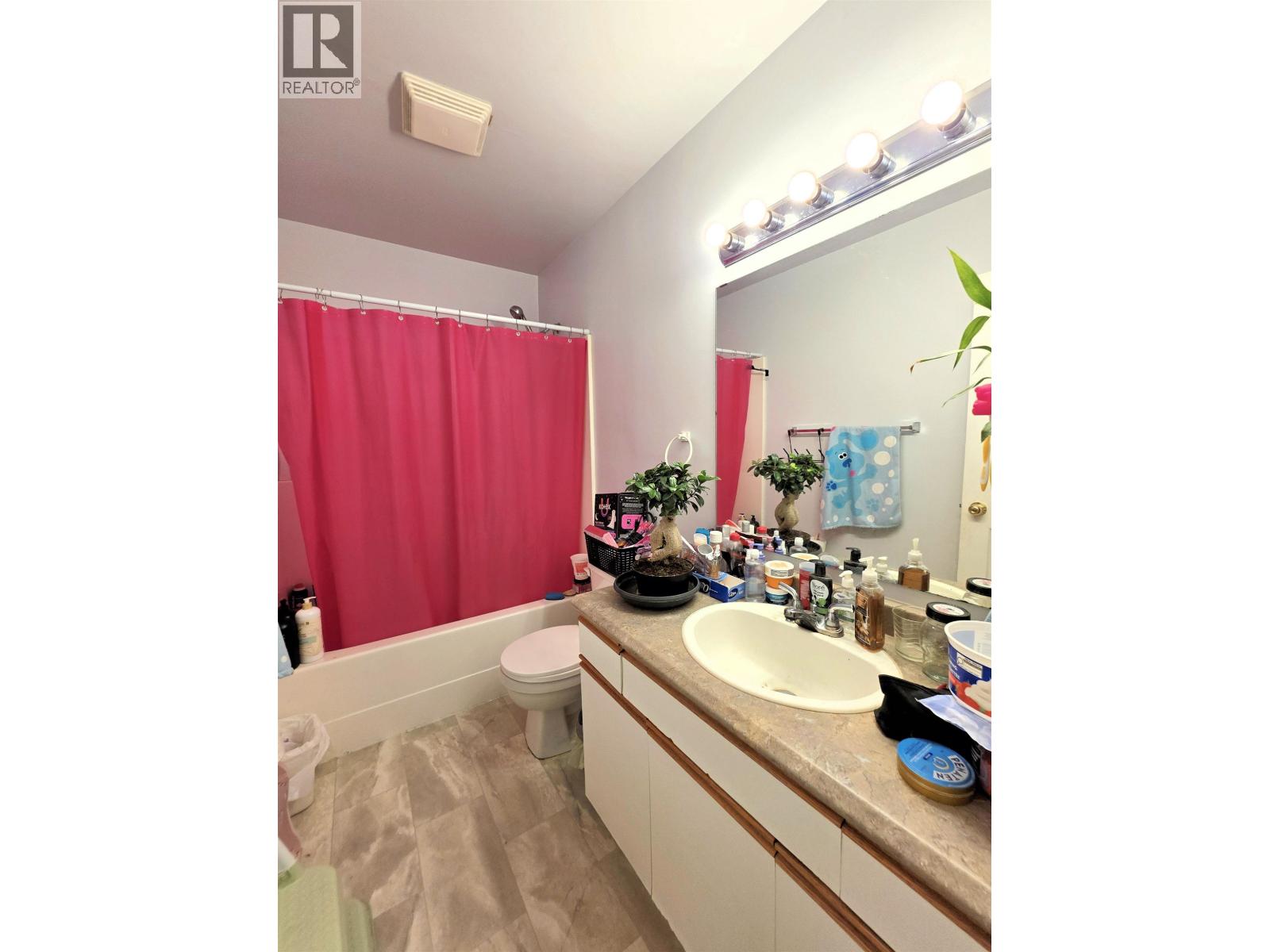 2328 2330 OAK STREET, Prince George