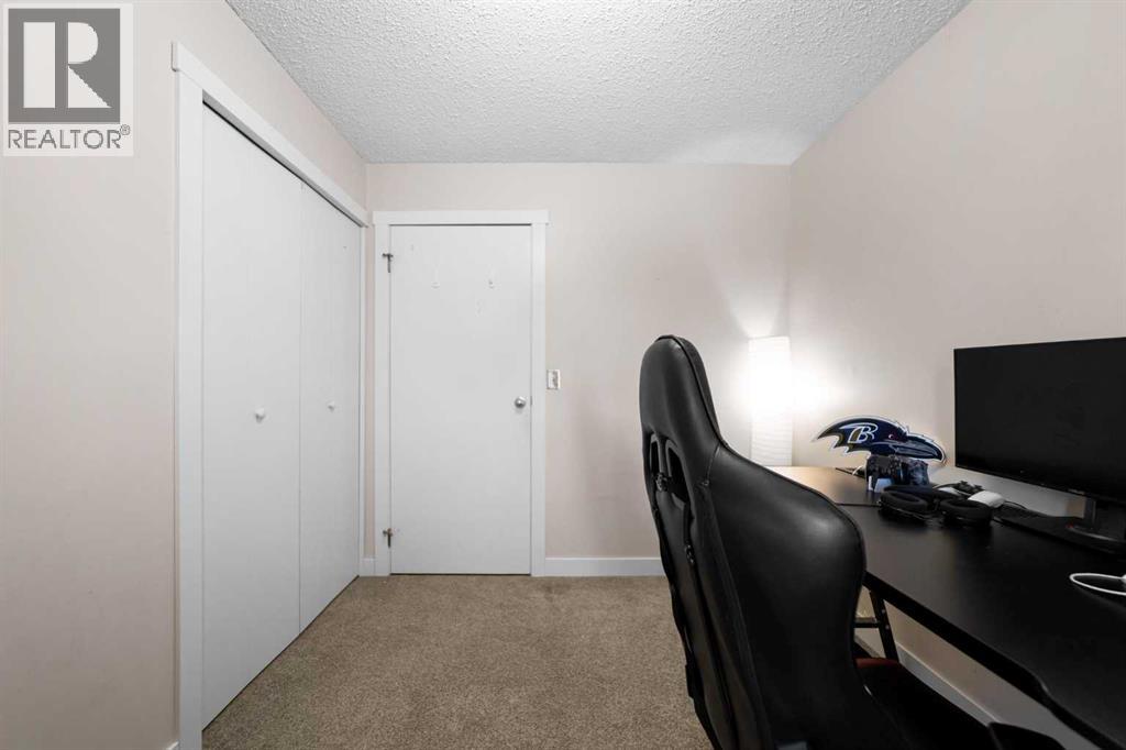 Upper Bedroom 1