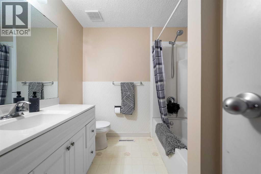 4 Piece Bathroom Upper