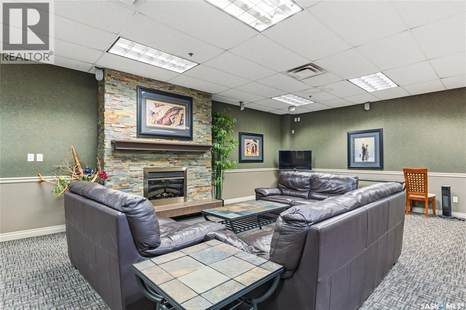 #805 1867 Hamilton STREET - 27