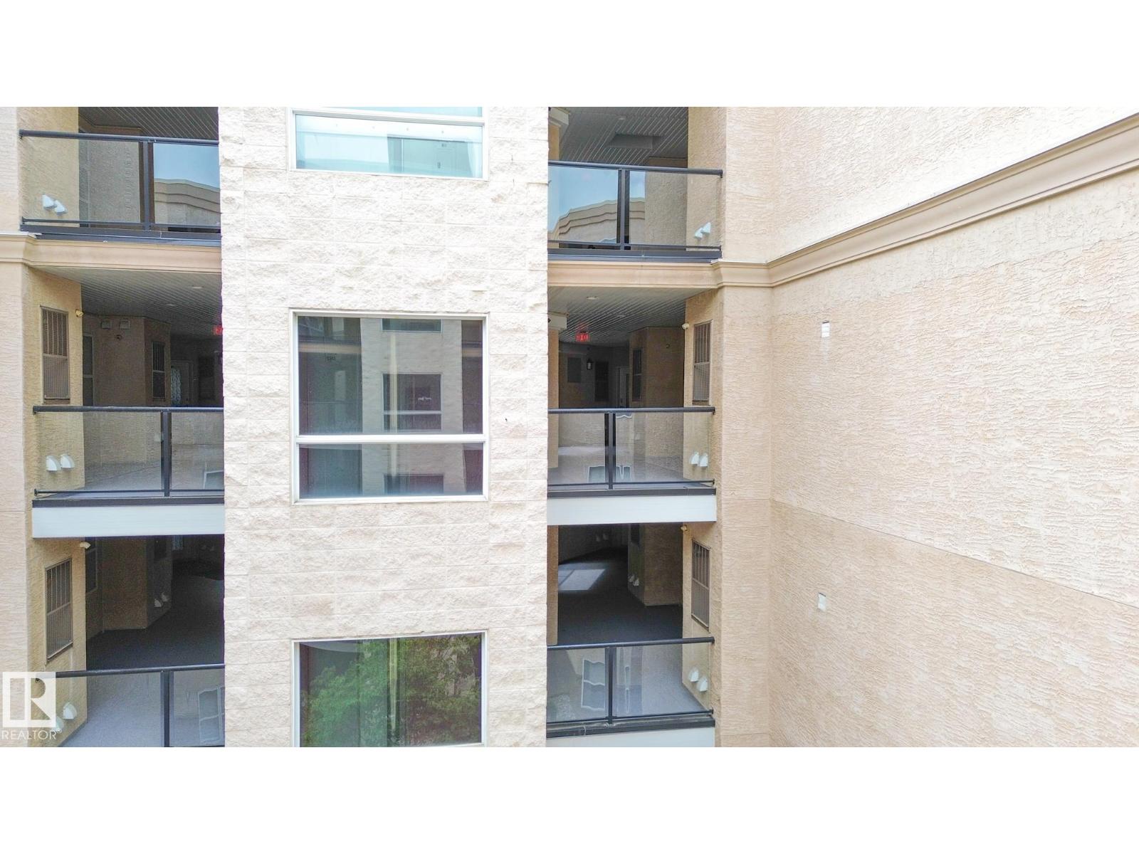 #412 11039 83 AV NW - 22