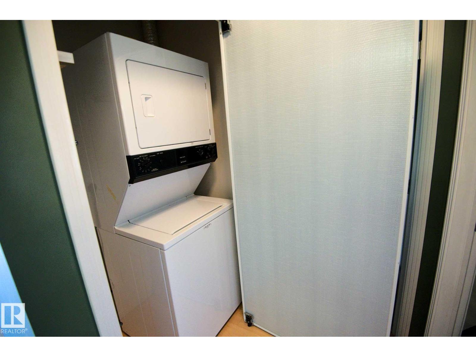#412 11039 83 AV NW - 9