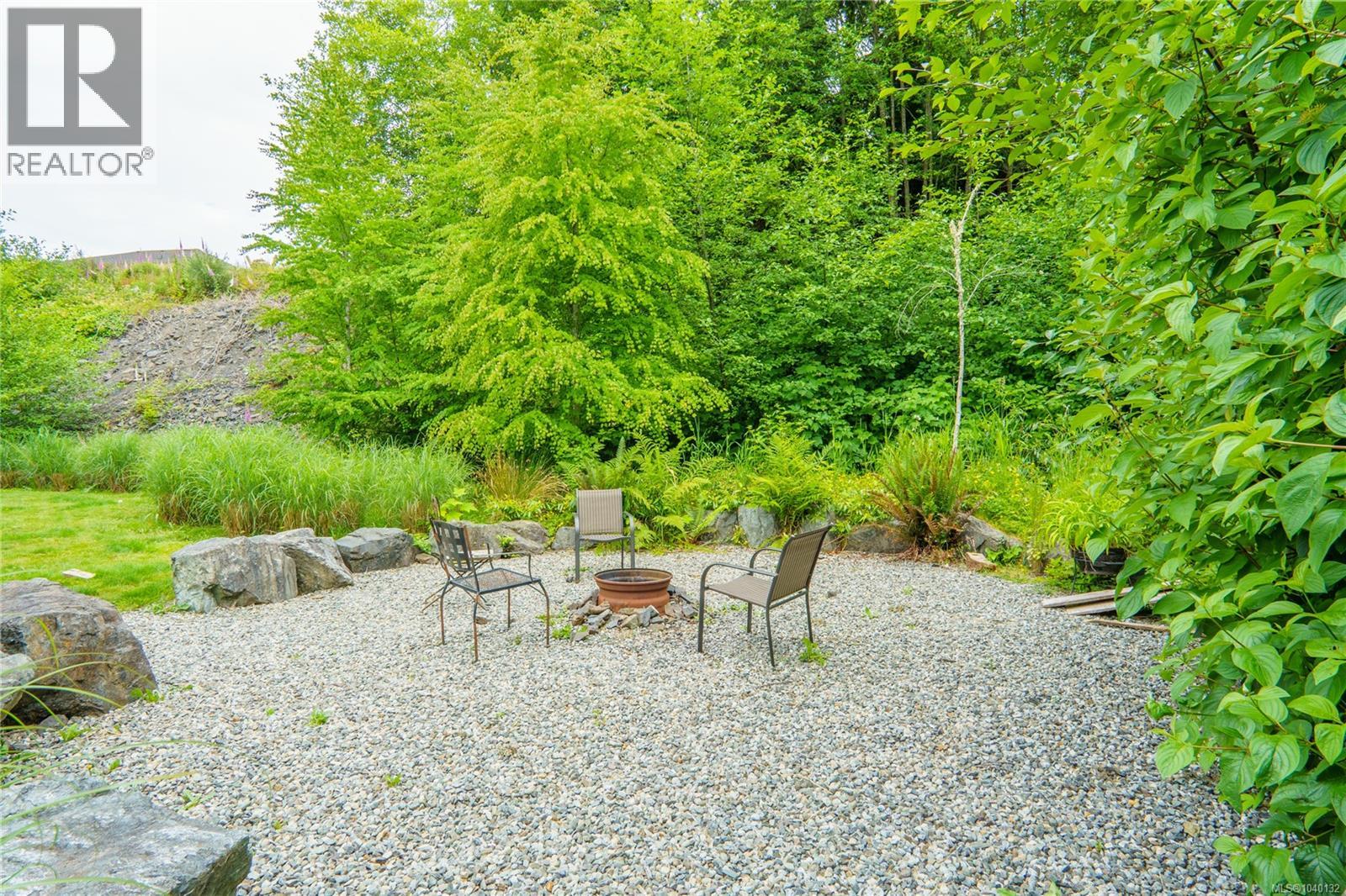 #122 605 Gibson St - 28