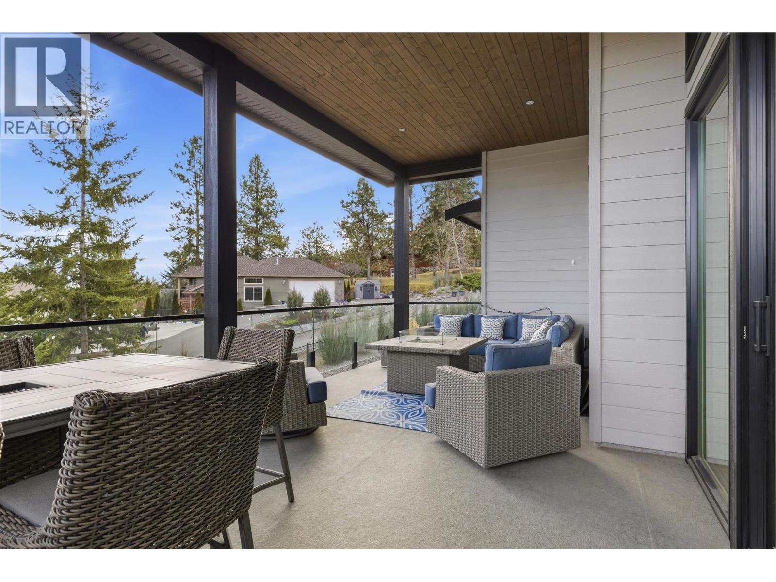 10283 Beacon Hill Drive, Lake Country