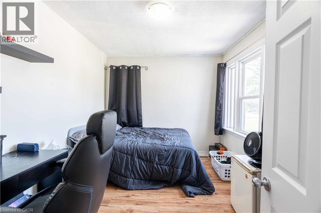 1519 HOWLAND Avenue - 10