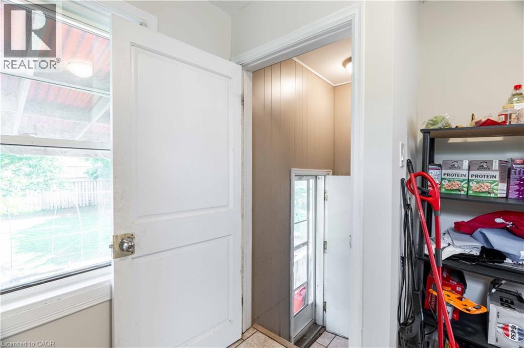 1519 HOWLAND Avenue - 19