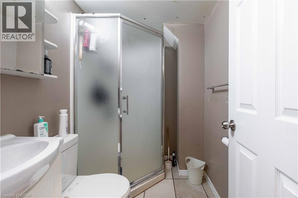 1519 HOWLAND Avenue - 24