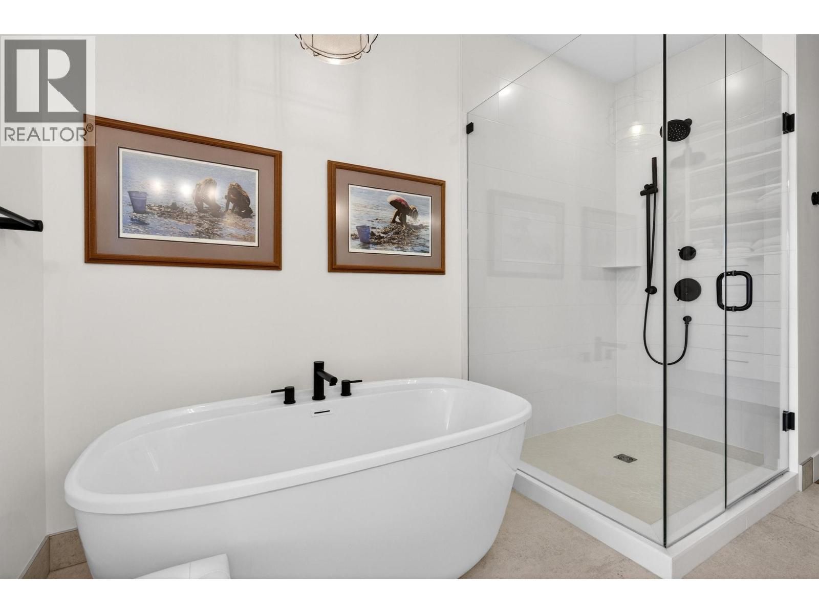#13 9201 Okanagan Centre Road W - 26