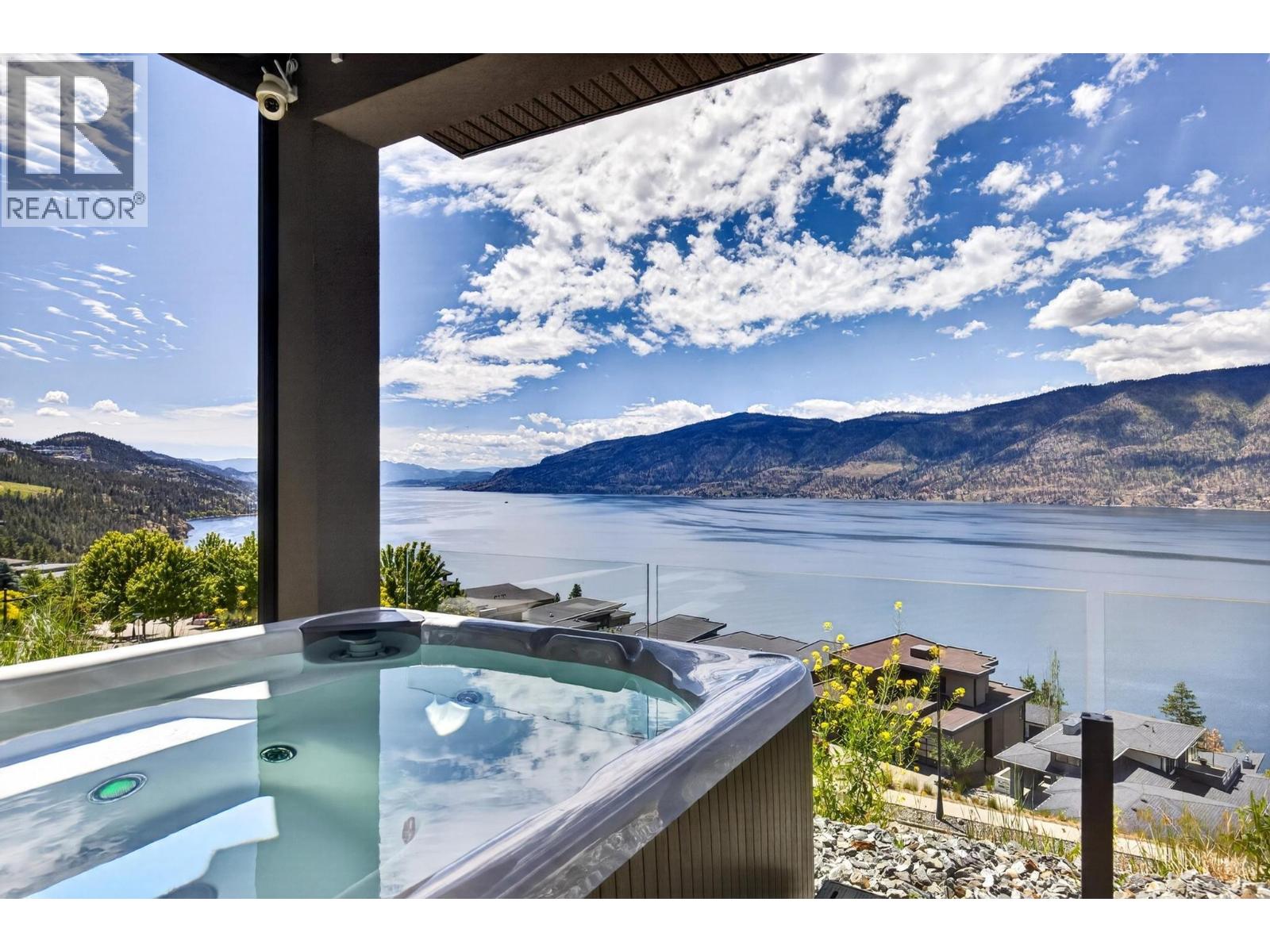 #13 9201 Okanagan Centre Road W - 33