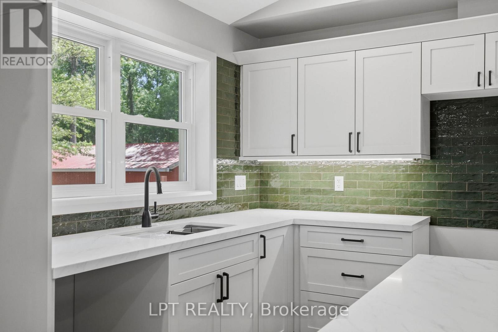 2523 TRILLIUM DRIVE - 20