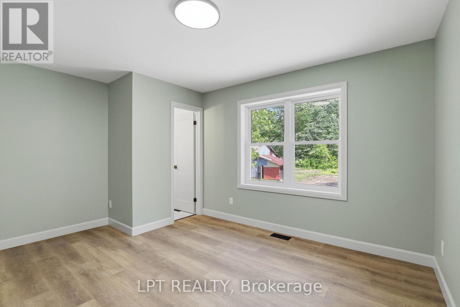 2523 TRILLIUM DRIVE - 26