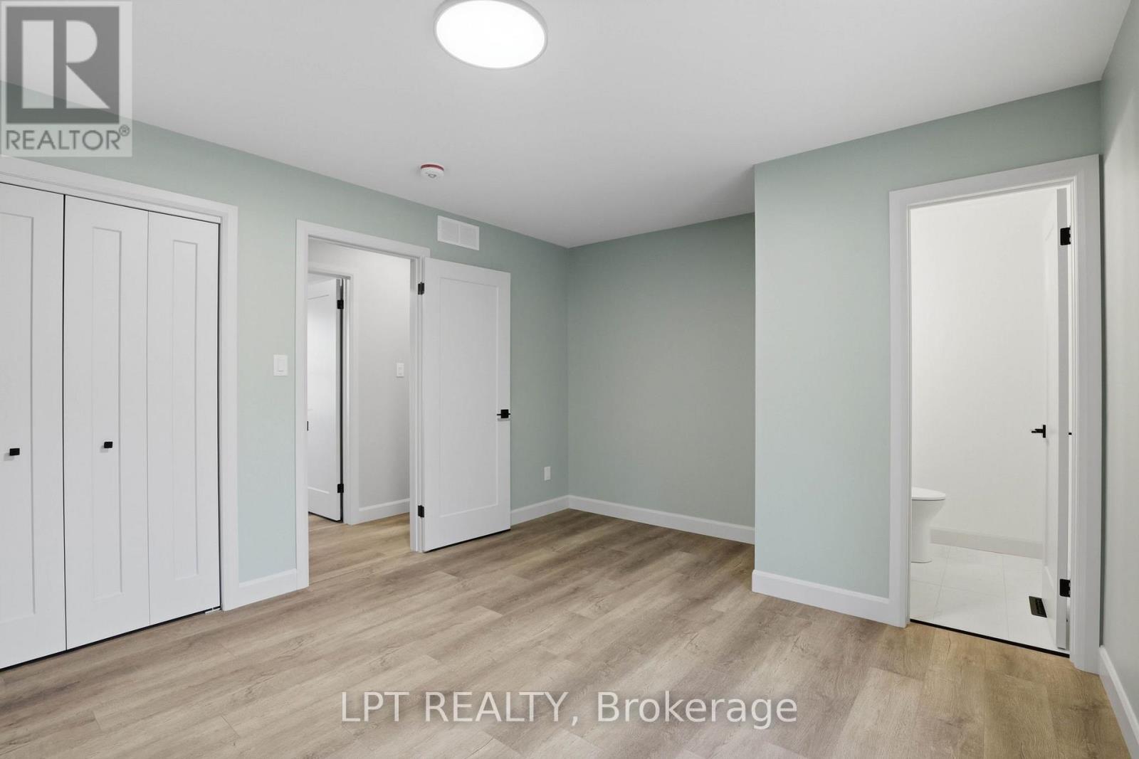 2523 TRILLIUM DRIVE - 27