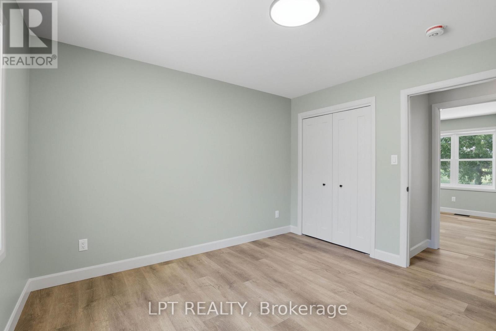 2523 TRILLIUM DRIVE - 28