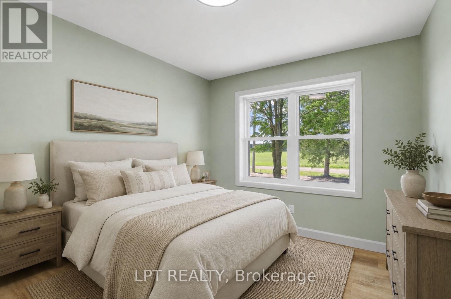 2523 TRILLIUM DRIVE - 29