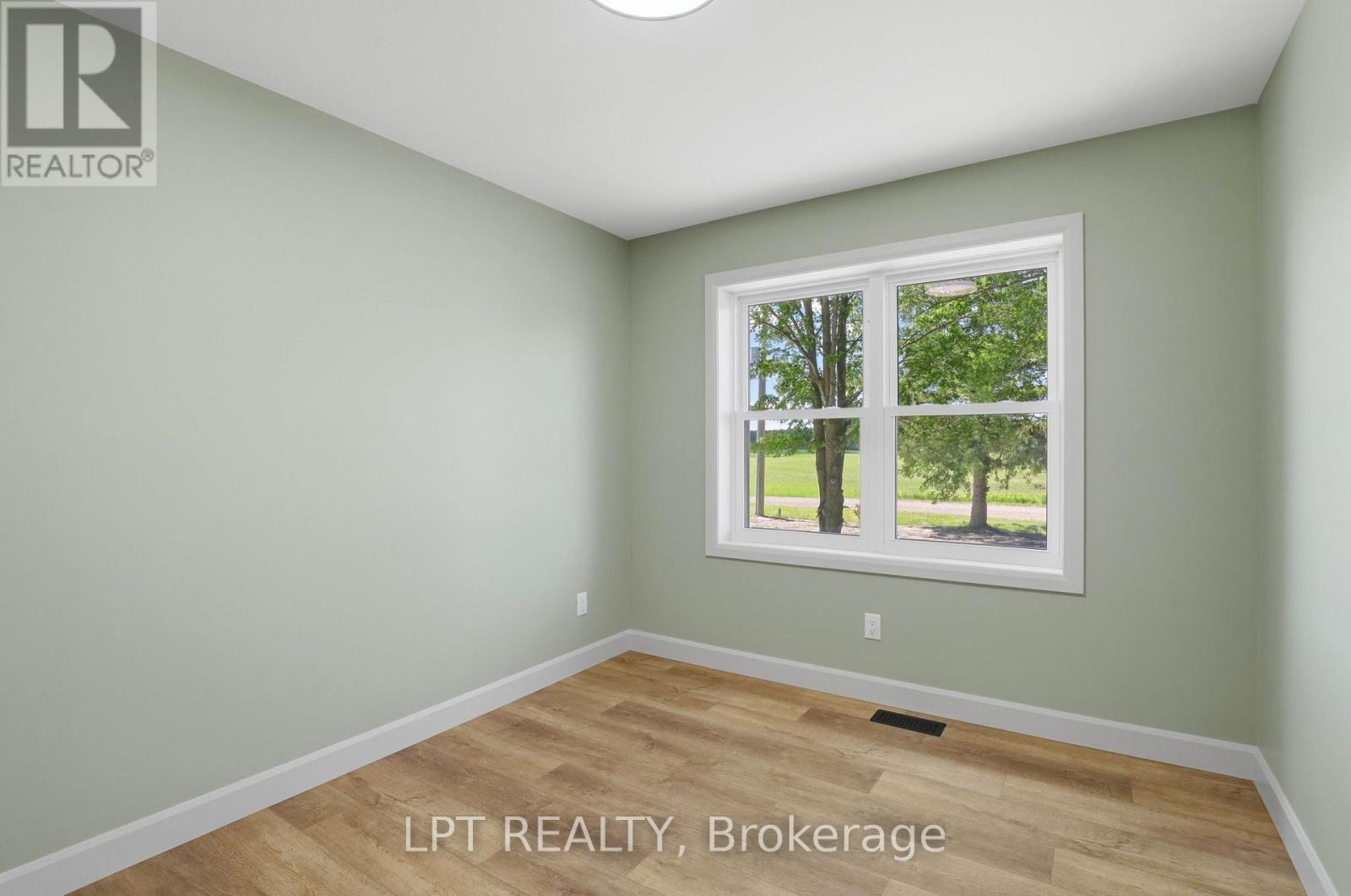 2523 TRILLIUM DRIVE - 30