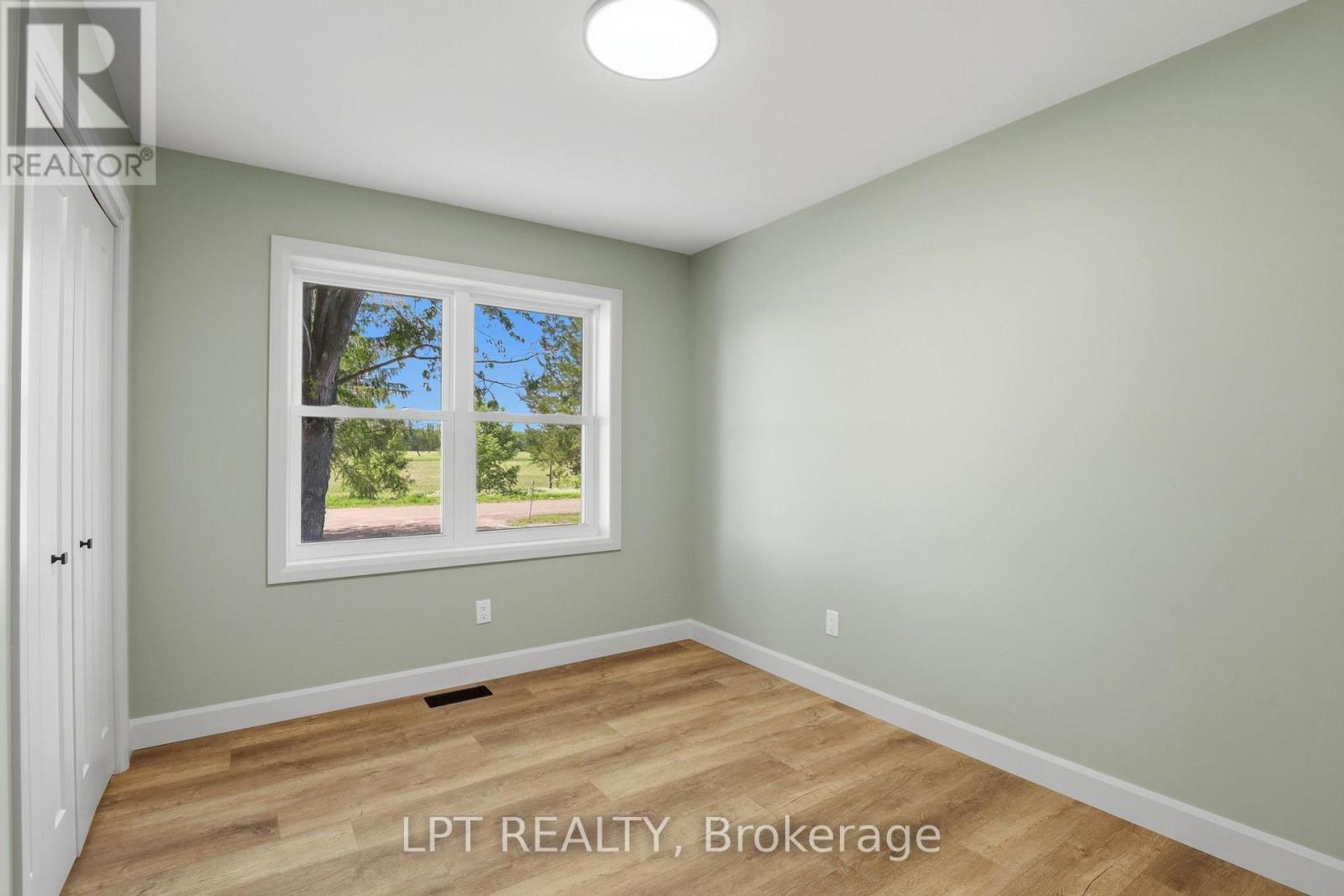 2523 TRILLIUM DRIVE - 33