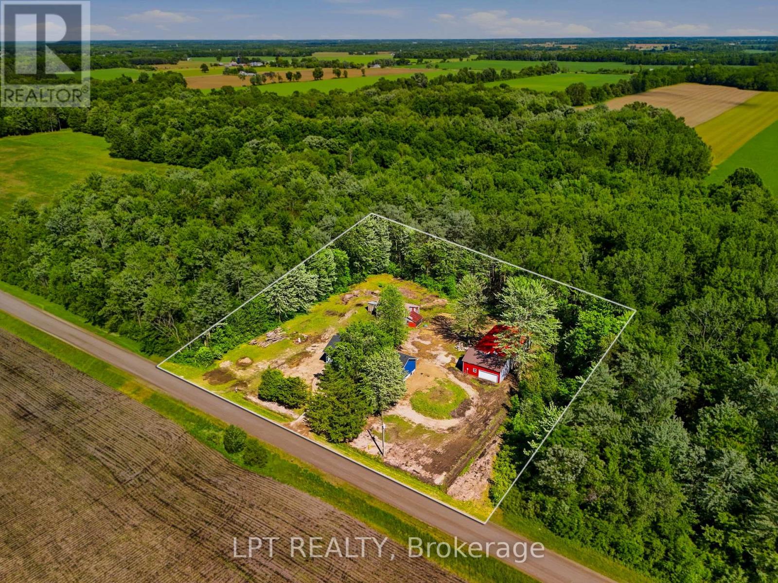 2523 TRILLIUM DRIVE - 46