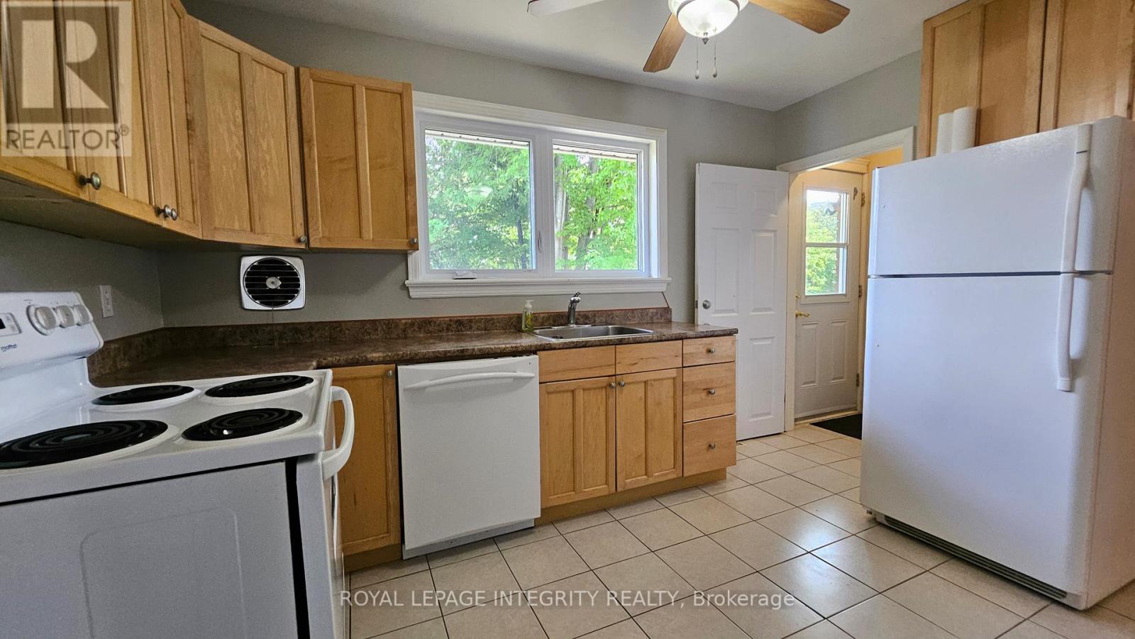 3 Bed, 1 Bath House for Rent in Ottawa – 1764 GAGE CRESCENT, Ottawa – MLS# X13454156 - Image 30