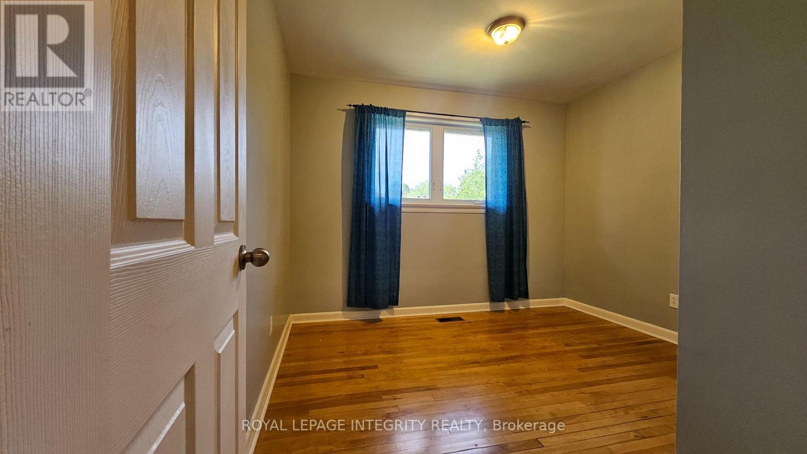 3 Bed, 1 Bath House for Rent in Ottawa – 1764 GAGE CRESCENT, Ottawa – MLS# X13454156 - Image 9