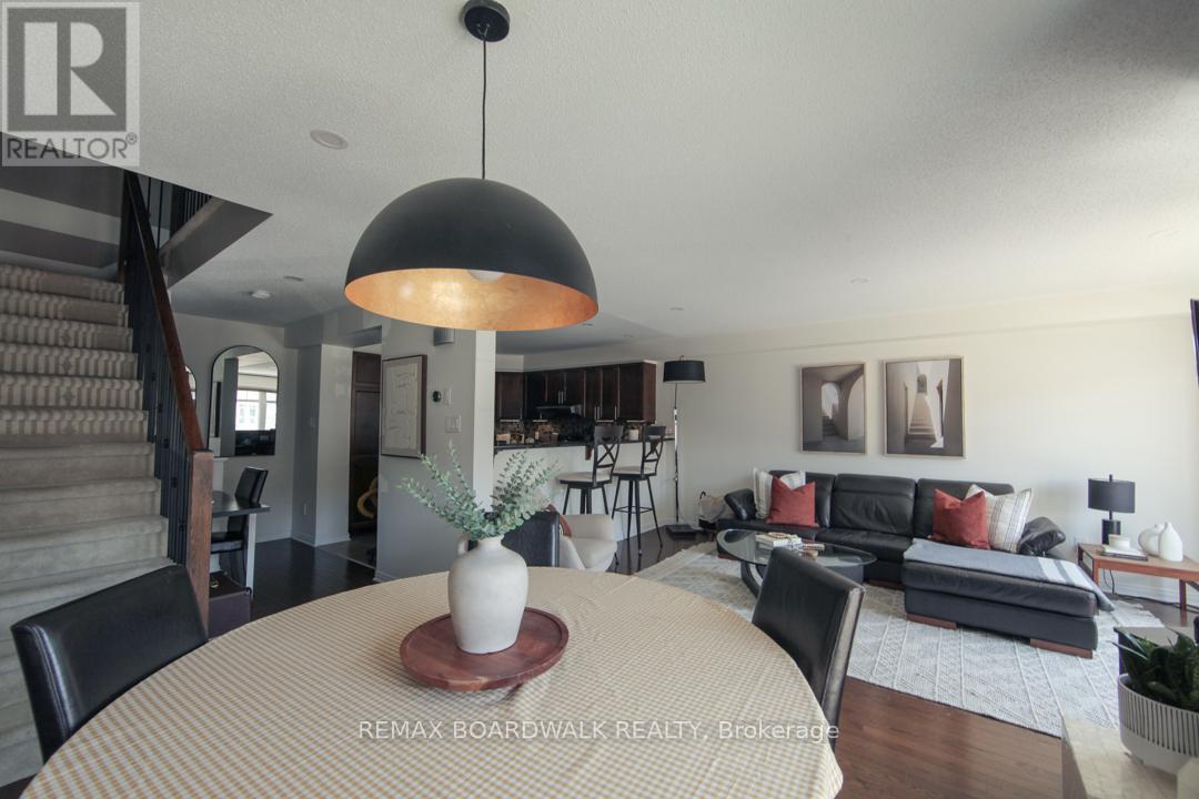 2 Bed, 2 Bath House for Sale in Ottawa – 382 CITIPLACE DRIVE, Ottawa – MLS# X13454206 - Image 27