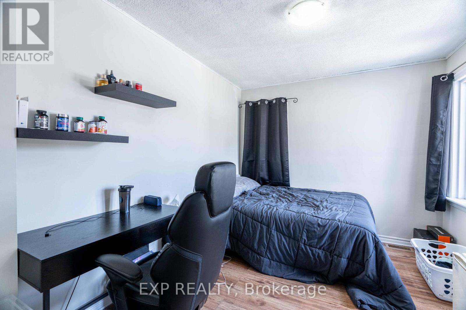 1519 HOWLAND AVENUE - 11