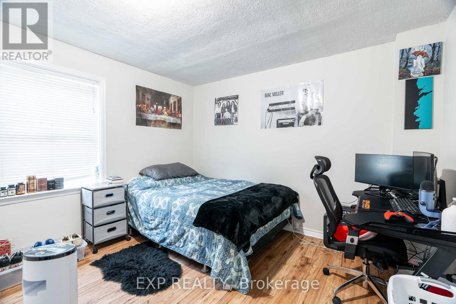 1519 HOWLAND AVENUE - 12