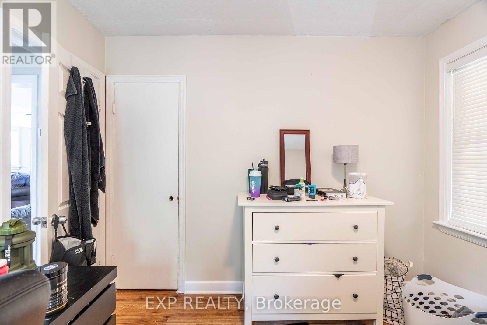 1519 HOWLAND AVENUE - 15