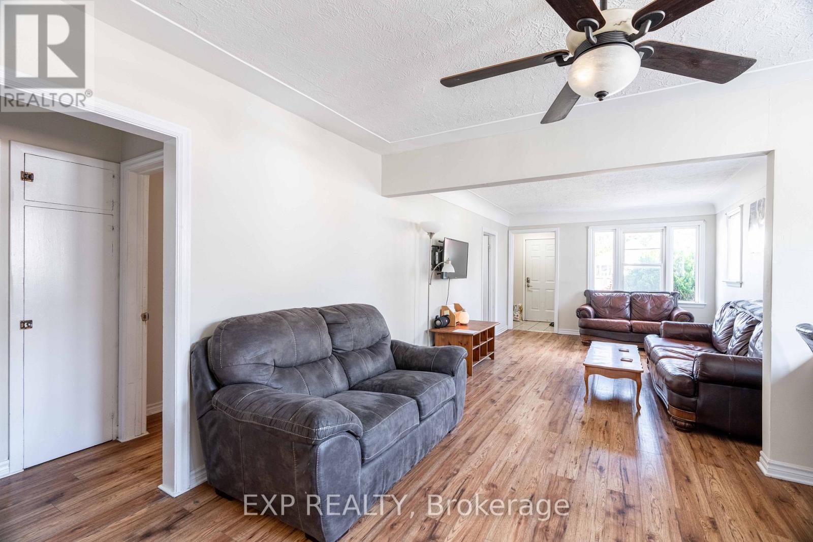 1519 HOWLAND AVENUE - 8