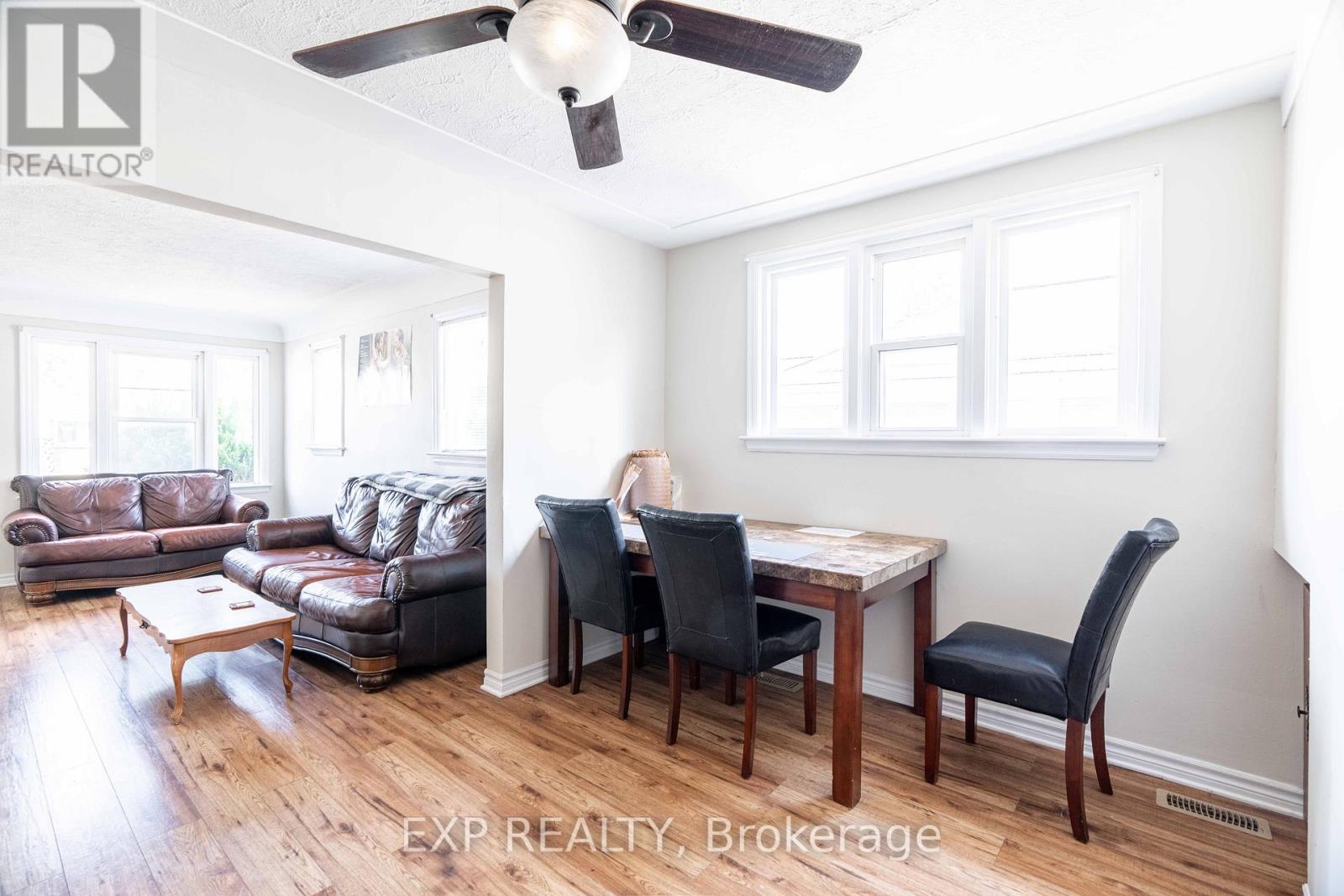1519 HOWLAND AVENUE - 9