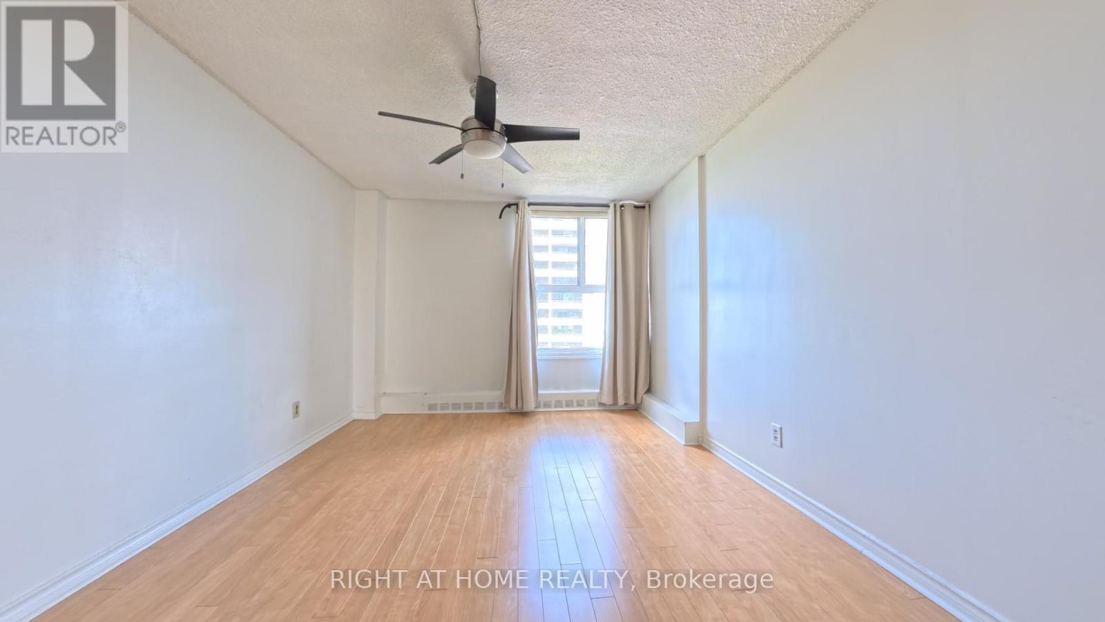 2 Bed, 1 Bath House for Rent in Ottawa – 2001 – 1785 FROBISHER LANE, Ottawa – MLS# X13231838 - Image 11