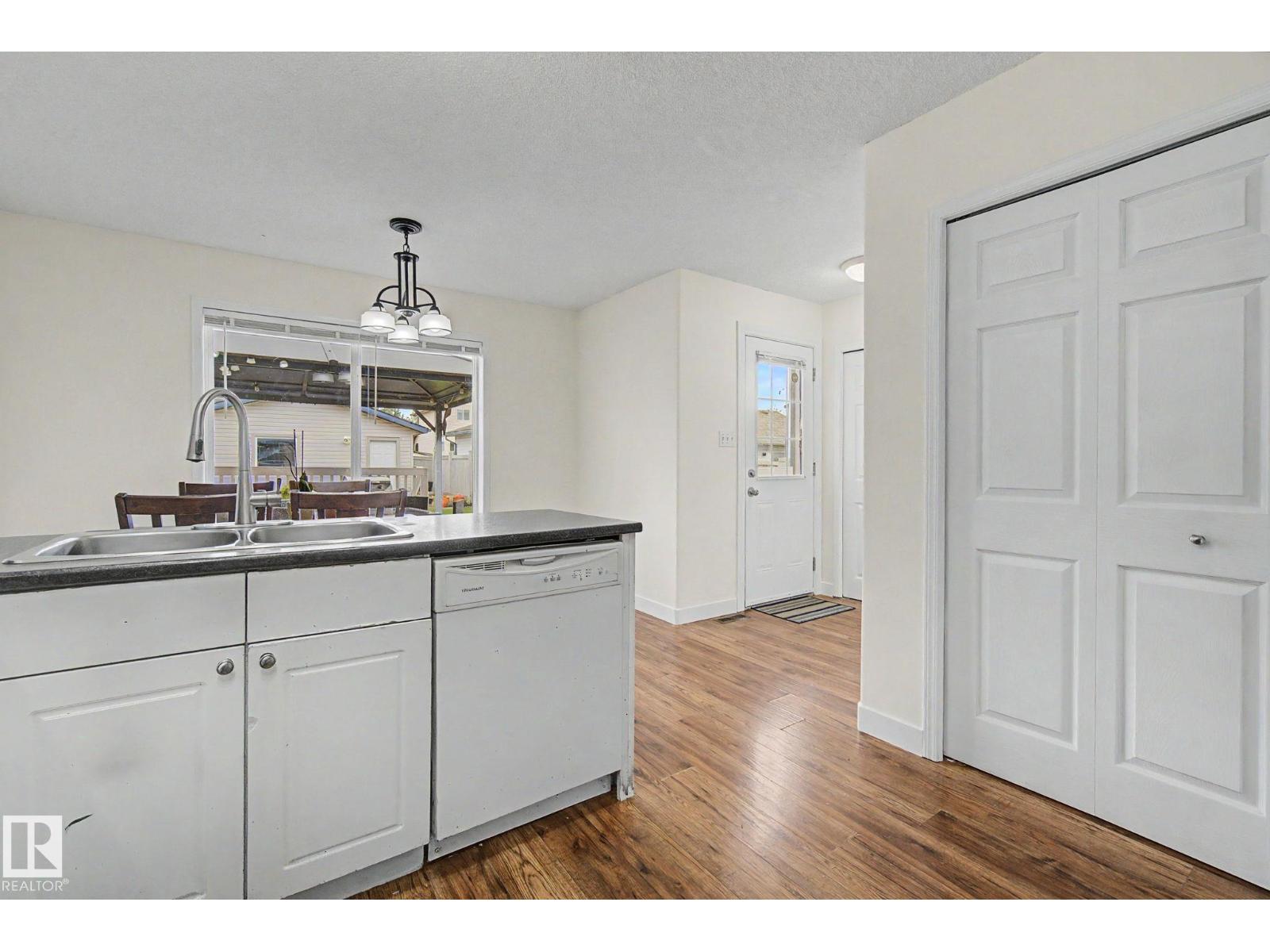 710 Glenwright CO NW - 14